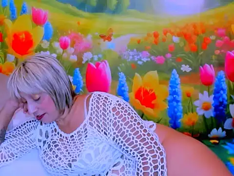 indianroxy webcam