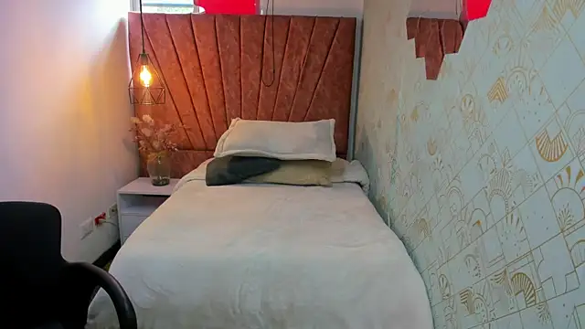 Zoe__Taylor__ webcam