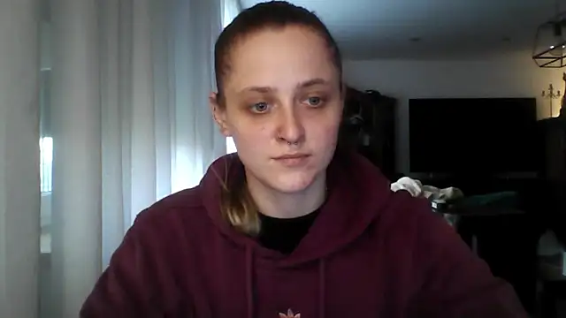 LeaWetGirl webcam