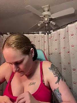 lolabunny9 live cam on StripChat