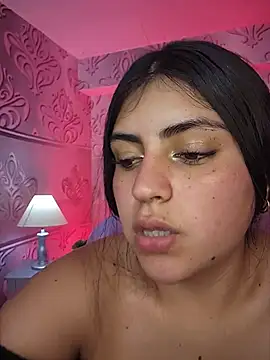 MishRaven webcam