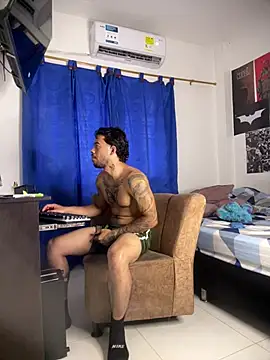 Kenny_romano webcam