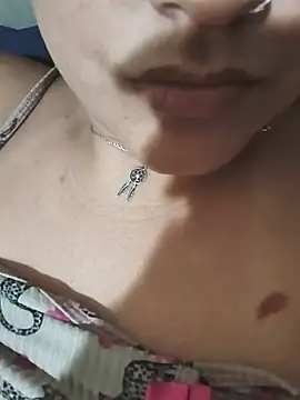 Luna-elle webcam