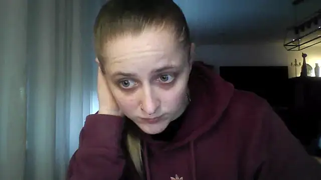 LeaWetGirl webcam