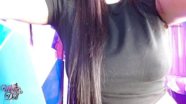 Mysticdooll69 webcam