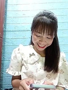 AmyLinee01 webcam