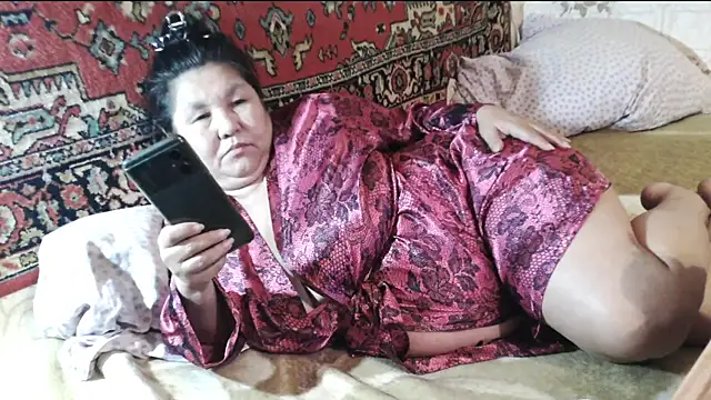 Zulfiya_Bruce webcam