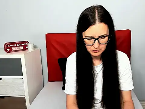 NadiaXlove webcam