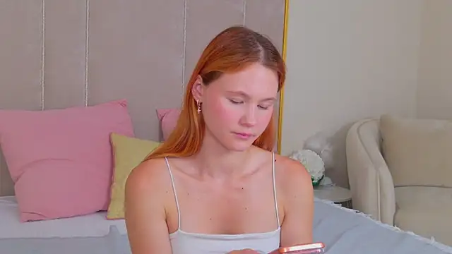 AmeliRoyse webcam