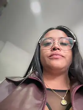 Mia_Risky-1 webcam