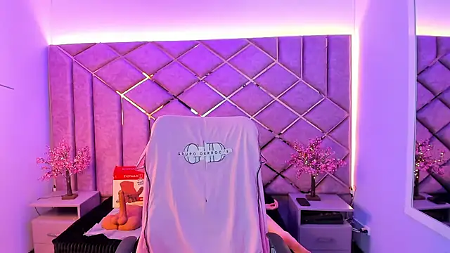 sarah_sweett_ webcam