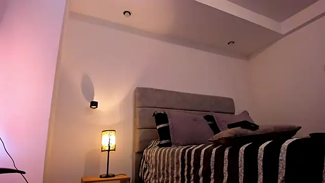 chris_morgan7 live cam on StripChat