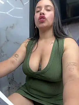 Miss_Bella_Flame webcam