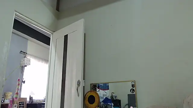 AlinaWoolf_ live cam on StripChat