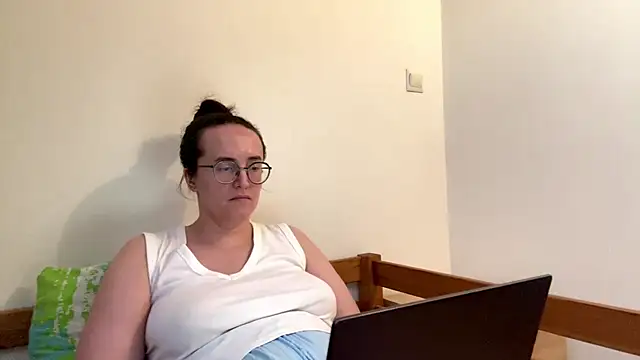 SofiaTease live cam on StripChat