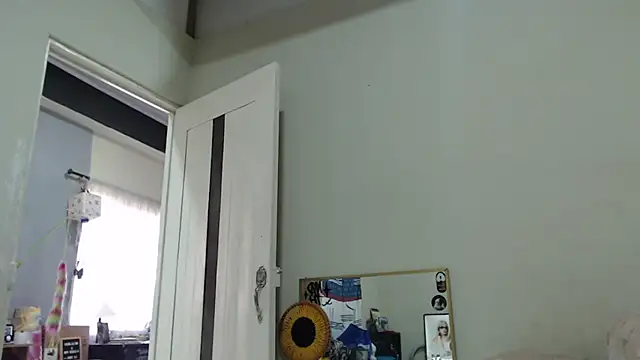 AlinaWoolf_ webcam