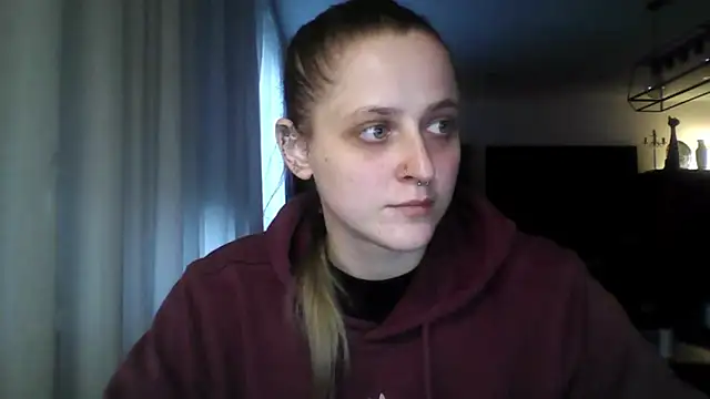 LeaWetGirl webcam