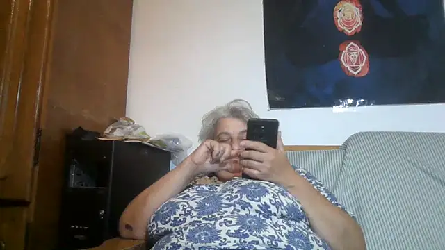 ExquisiteMature webcam