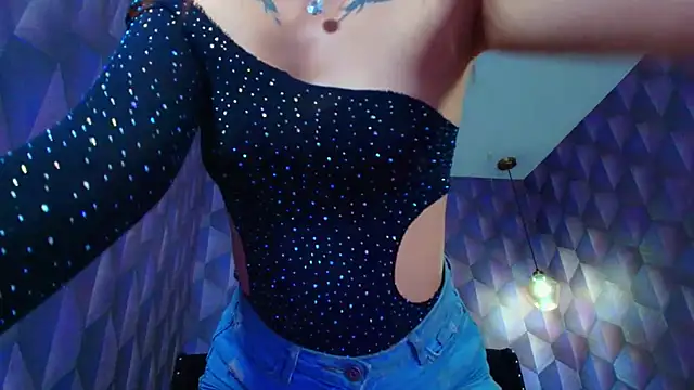 LiaHarryis webcam