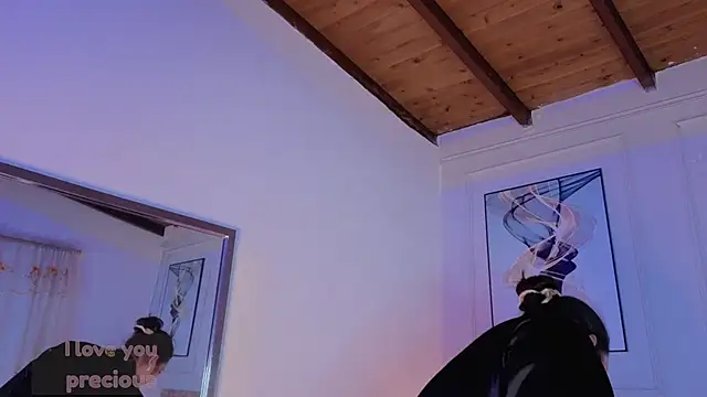 zoe_moon__ webcam