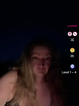 MumGabriela webcam