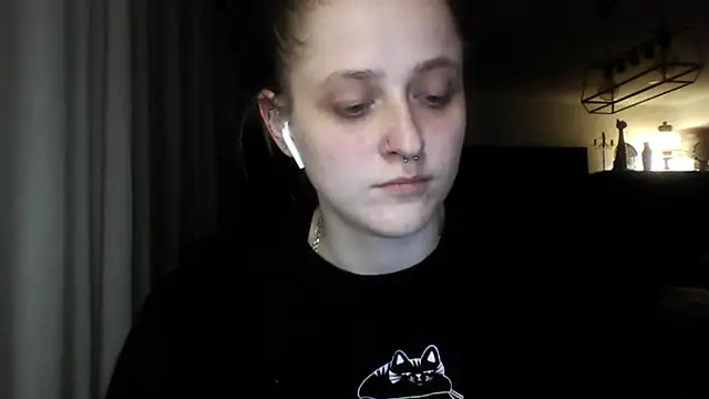 LeaWetGirl webcam
