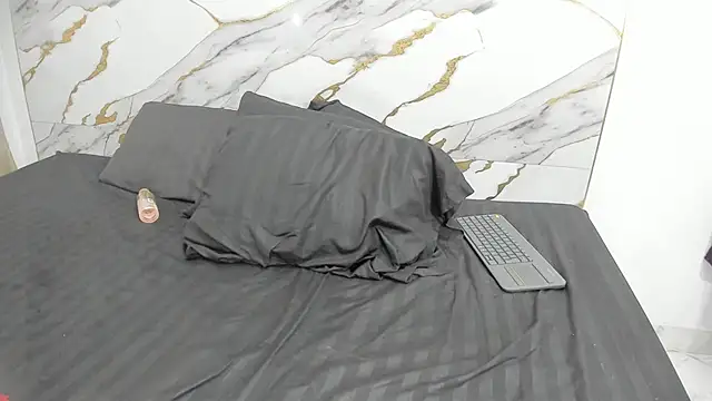 esmeralda_jenn11 webcam