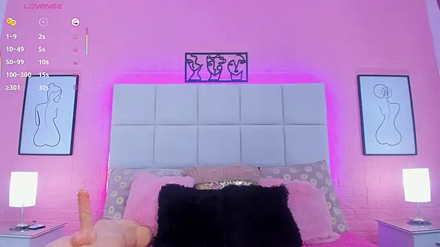 charlotte_kisss webcam