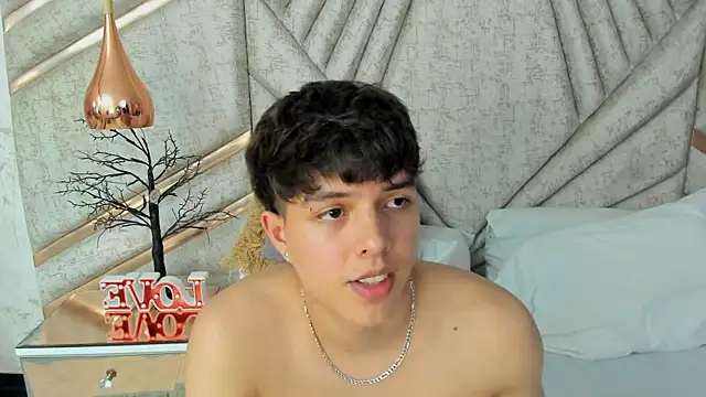 DamiaanXx live sex cam