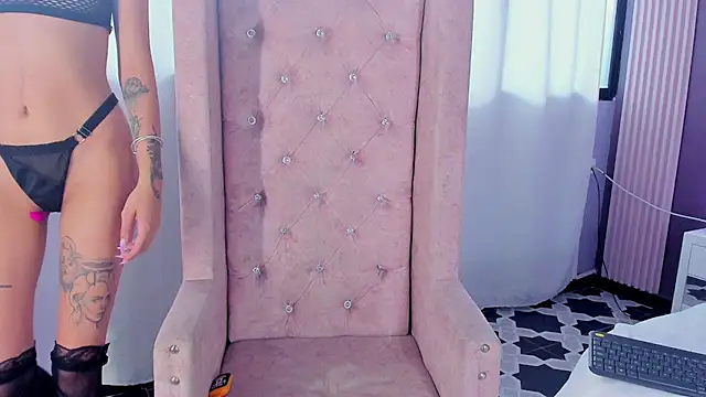 LolaGray__ webcam