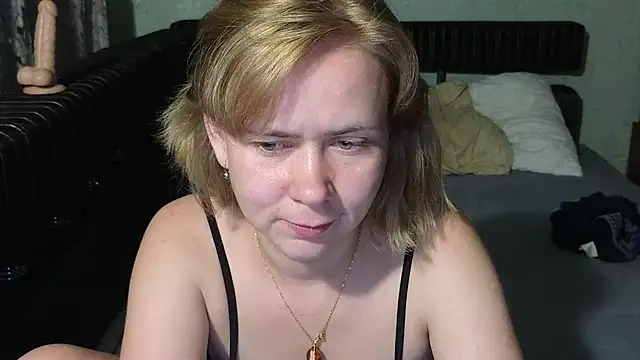 Riley_Roo webcam