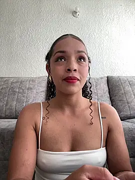 Yasmin777_ webcam