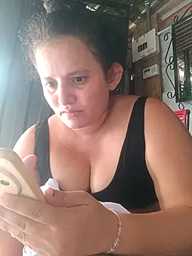 DIVORCED-MOTHER webcam