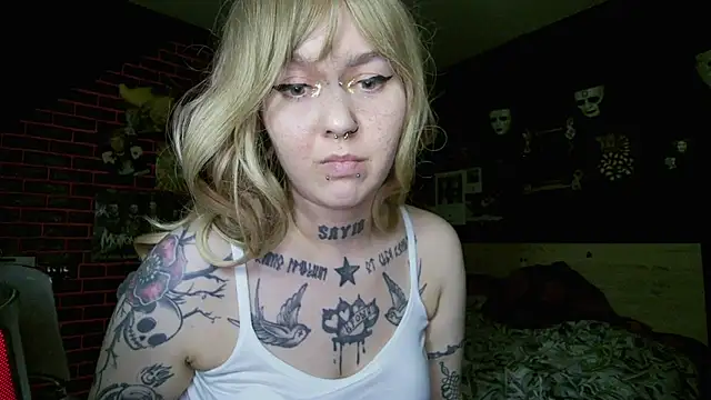 MessalinaOfficial webcam