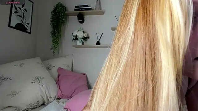 Red_FoxGirl webcam