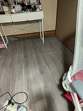 Mina048 webcam