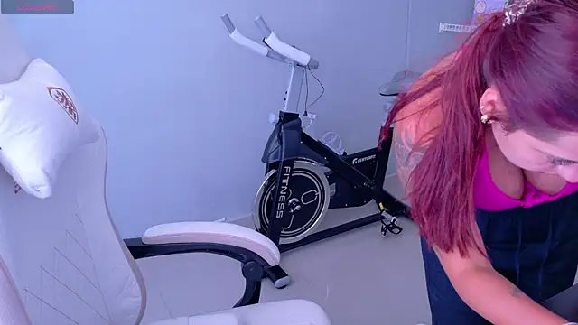 samantha_tattu webcam