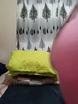 FreakyAngel3X webcam
