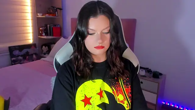 OphelianaRose33 webcam