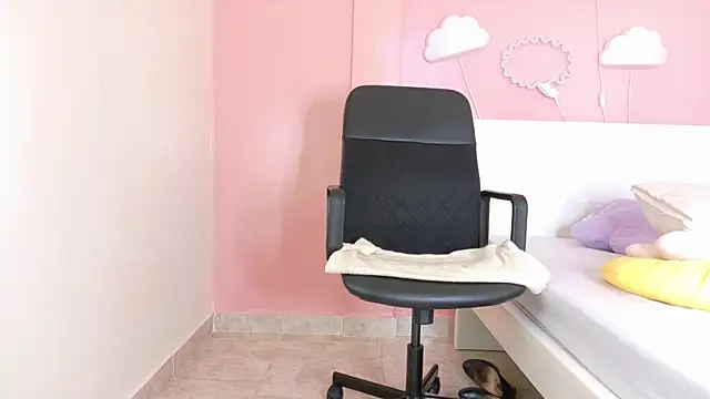 SeleneGibson__ webcam