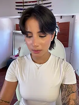 Ale_Lewis webcam