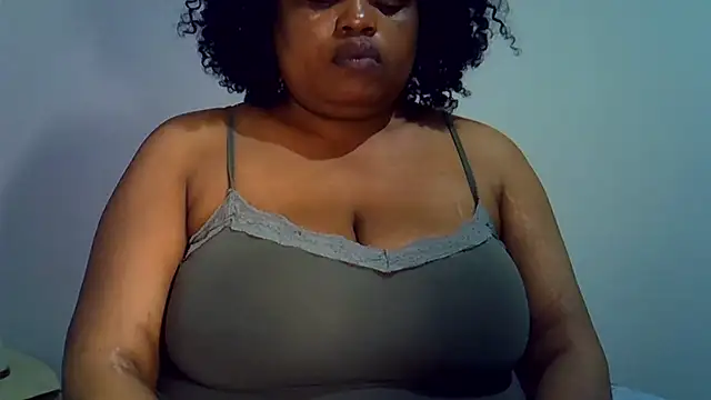 hugemelonsxxx - Hugemelonsxxx's free webcam - UK Sex Cams