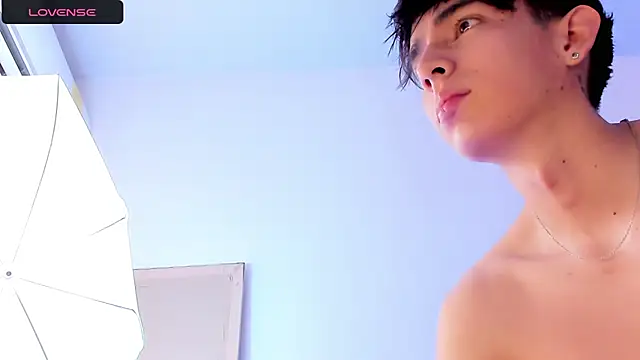 light_eyes_ webcam