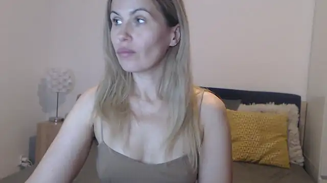 Lika_Soul live cam on StripChat