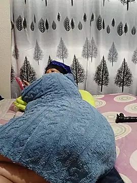 FreakyAngel3X webcam