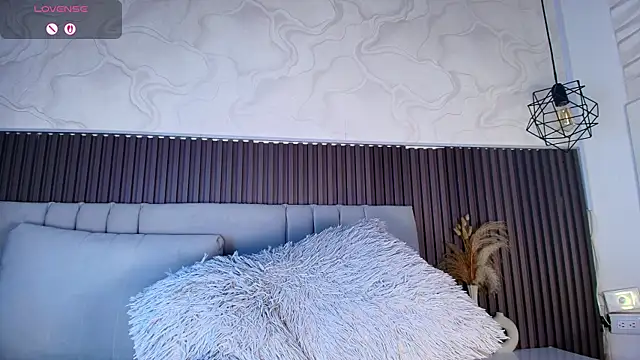 SHANONCLARK webcam