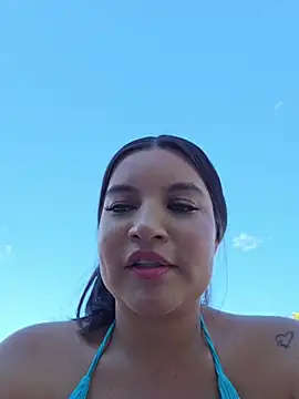 Pretty_Julieta webcam