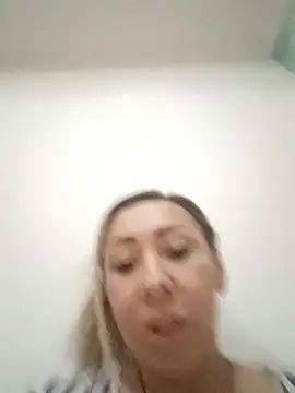 coral_smitth live cam on StripChat