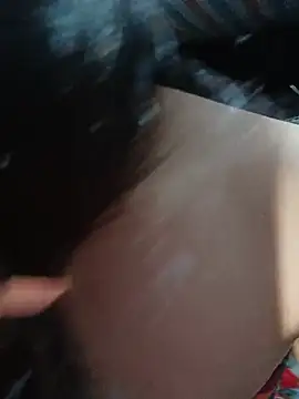 HeresThuy22 webcam