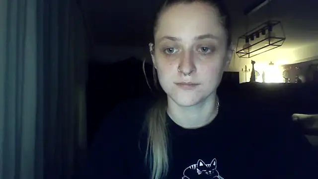 LeaWetGirl webcam